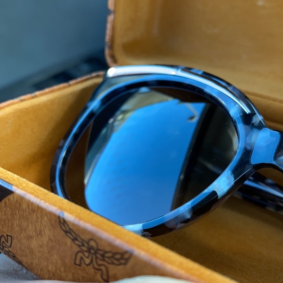 MCM 55mm cat eye sunglasses - Picture 5 of 11